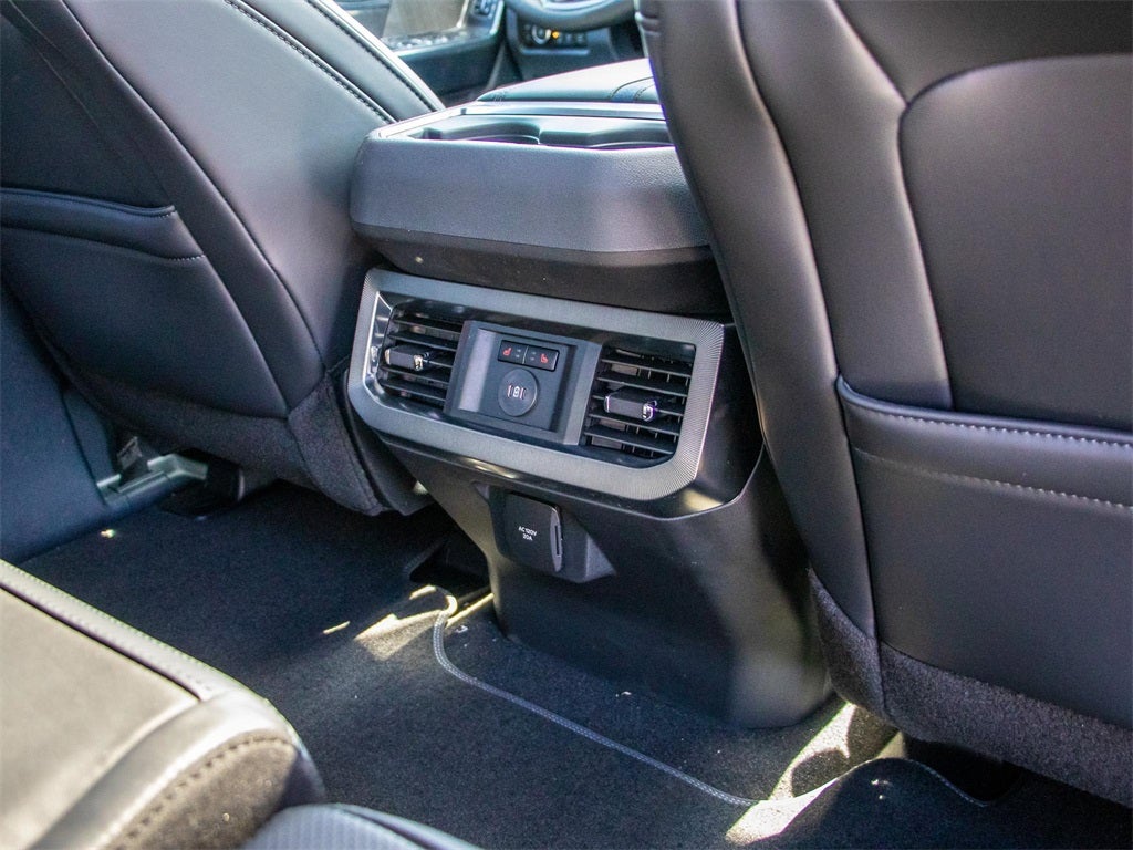 2025 Ford F-350SD Platinum