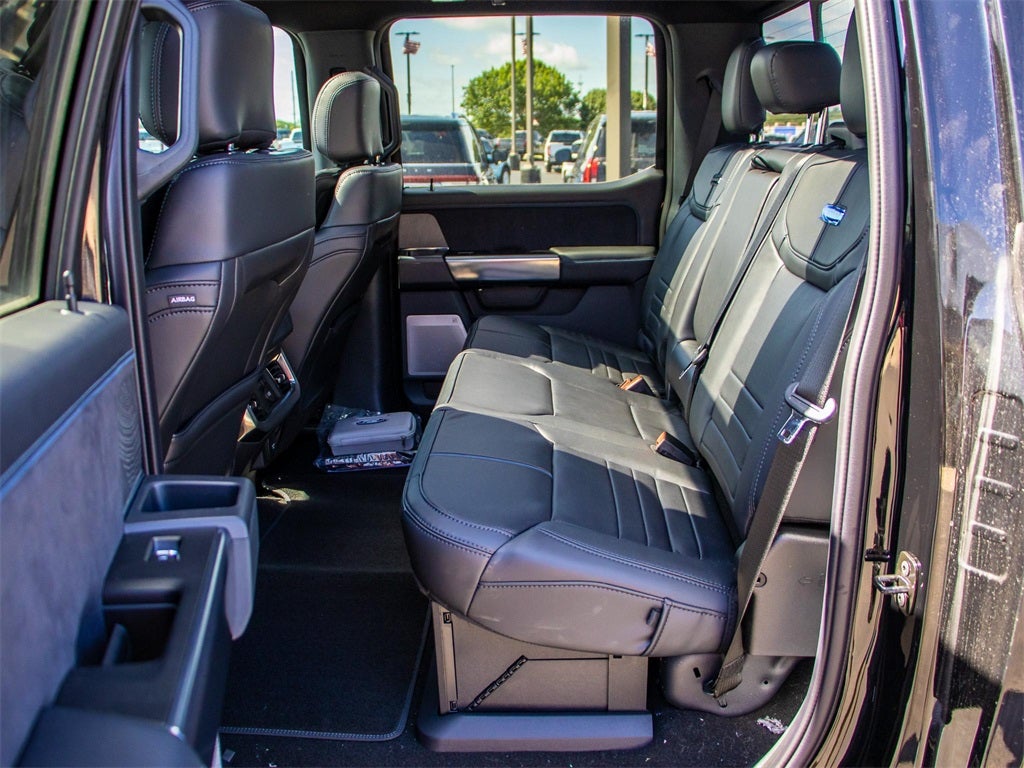 2025 Ford F-350SD Platinum