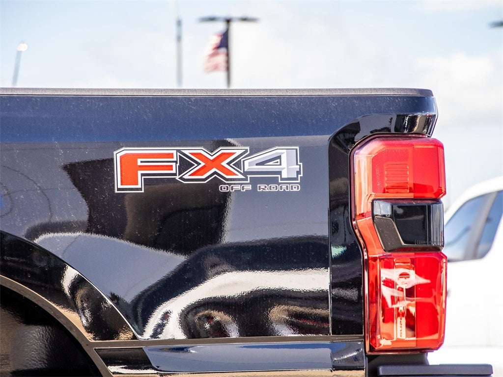 2025 Ford F-350SD Platinum