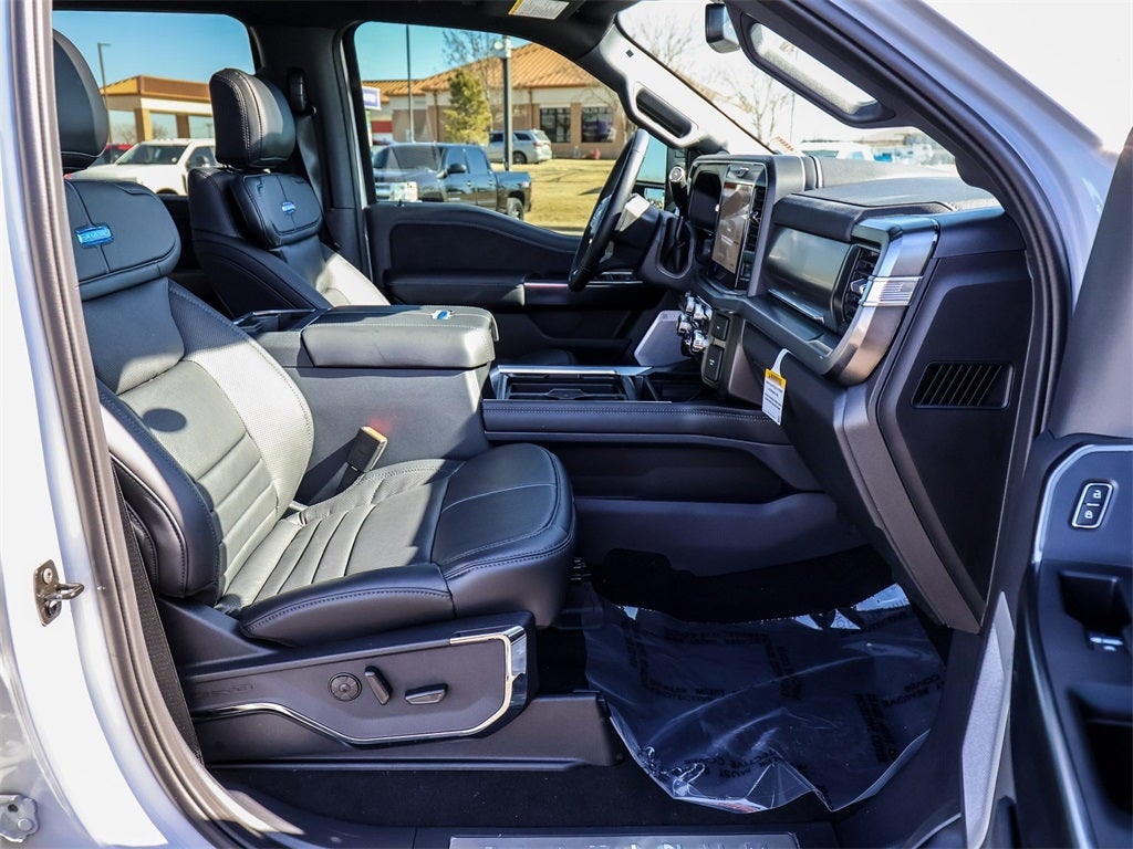 2026 Ford F-350SD Platinum FX4 DRW