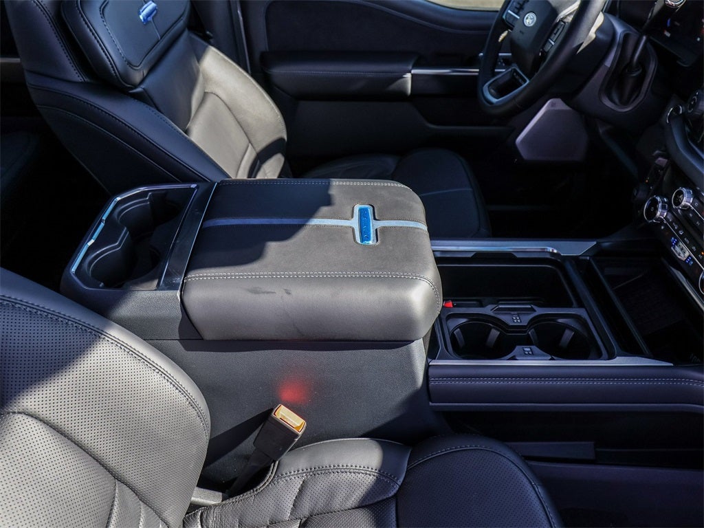 2026 Ford F-350SD Platinum FX4 DRW