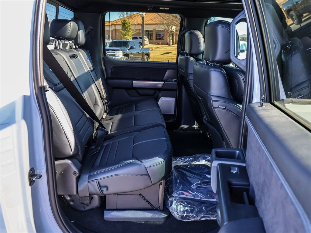 2026 Ford F-350SD Platinum FX4 DRW