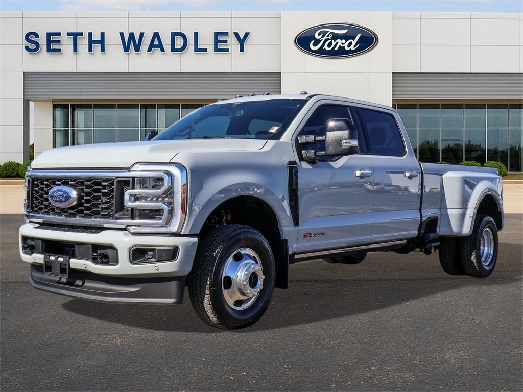 2026 Ford F-350SD Platinum FX4 DRW