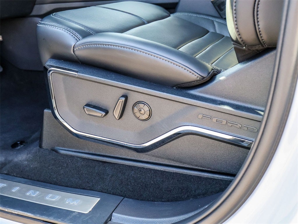 2026 Ford F-350SD Platinum FX4 DRW