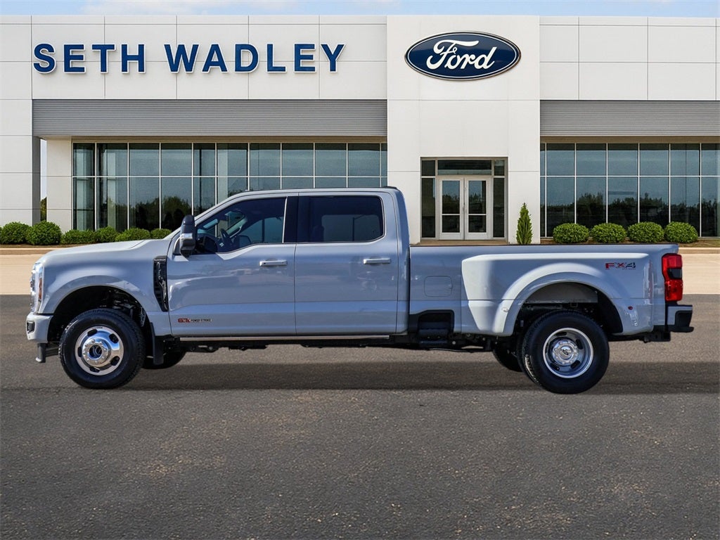 2026 Ford F-350SD Platinum FX4 DRW