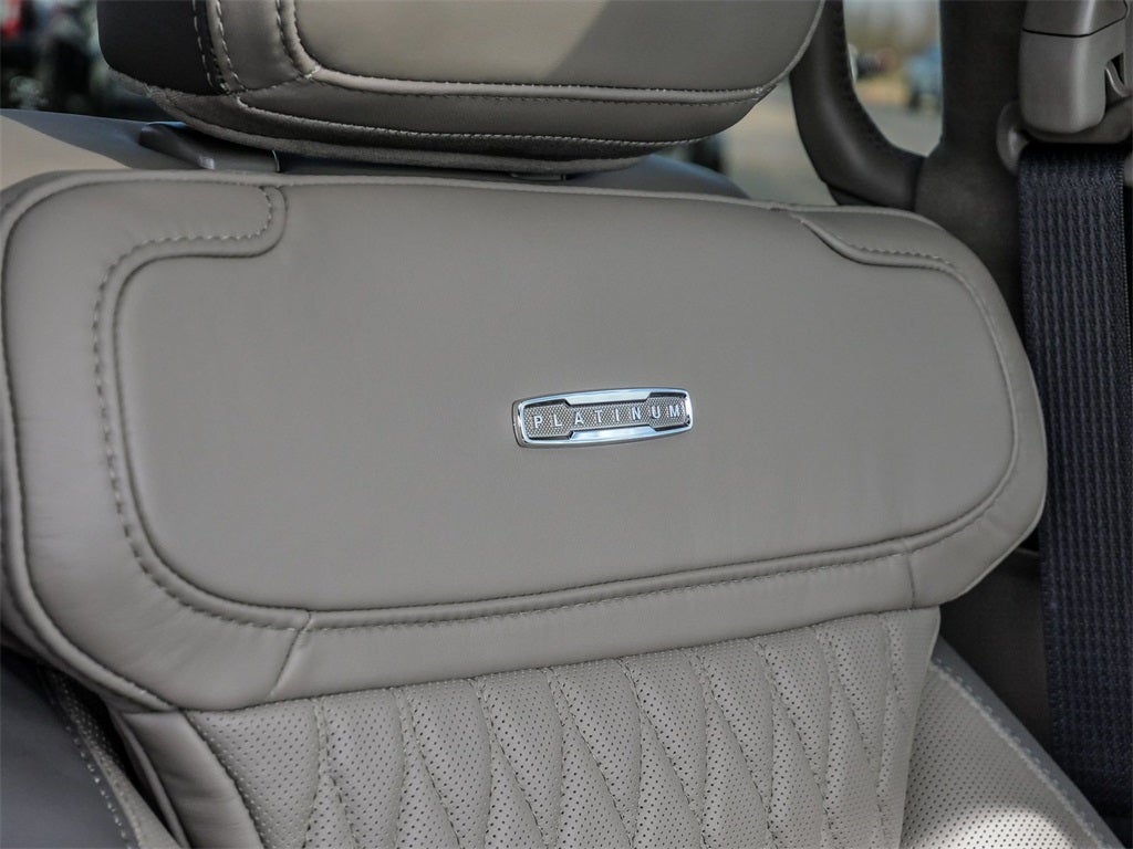 2026 Ford F-350SD Platinum DRW