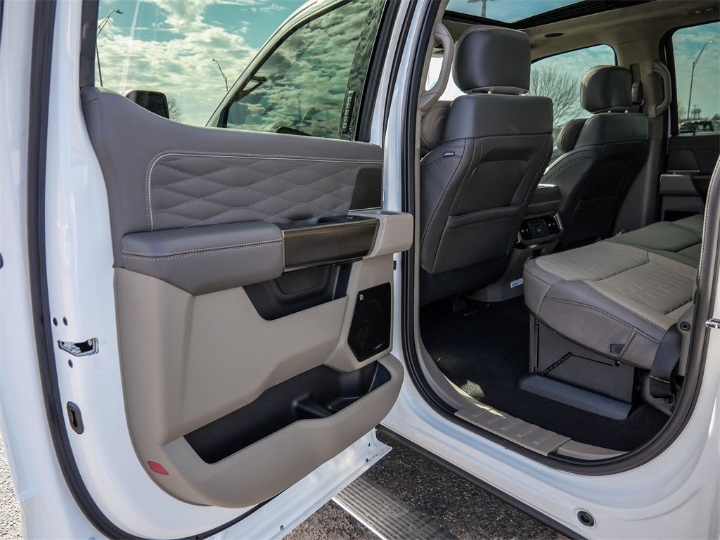 2026 Ford F-350SD Platinum DRW