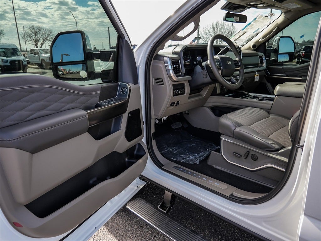 2026 Ford F-350SD Platinum DRW