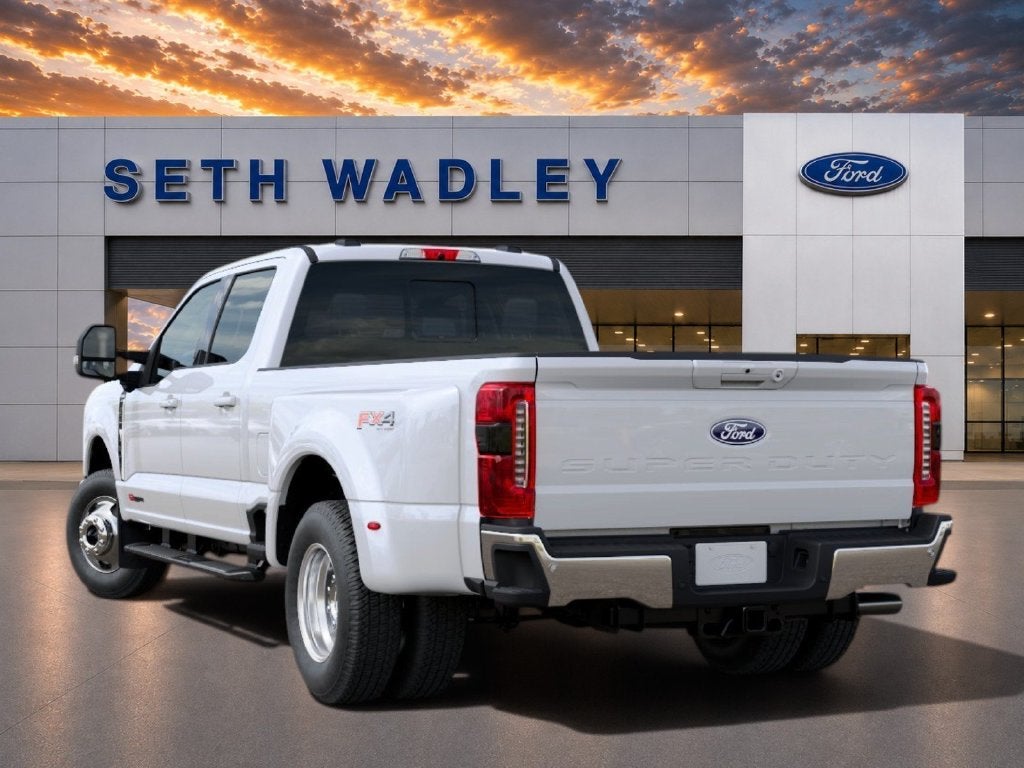 2027 Ford F-350SD Lariat DRW