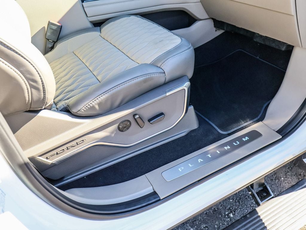 2025 Ford F-350SD Platinum FX4 DRW