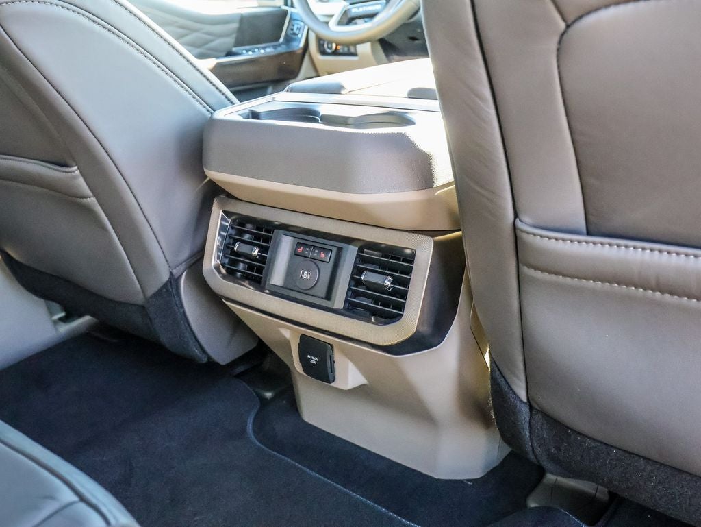 2025 Ford F-350SD Platinum FX4 DRW