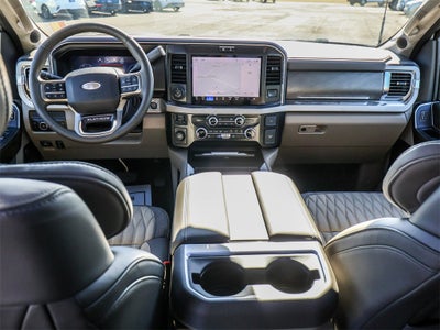 2025 Ford F-350SD Platinum FX4 DRW