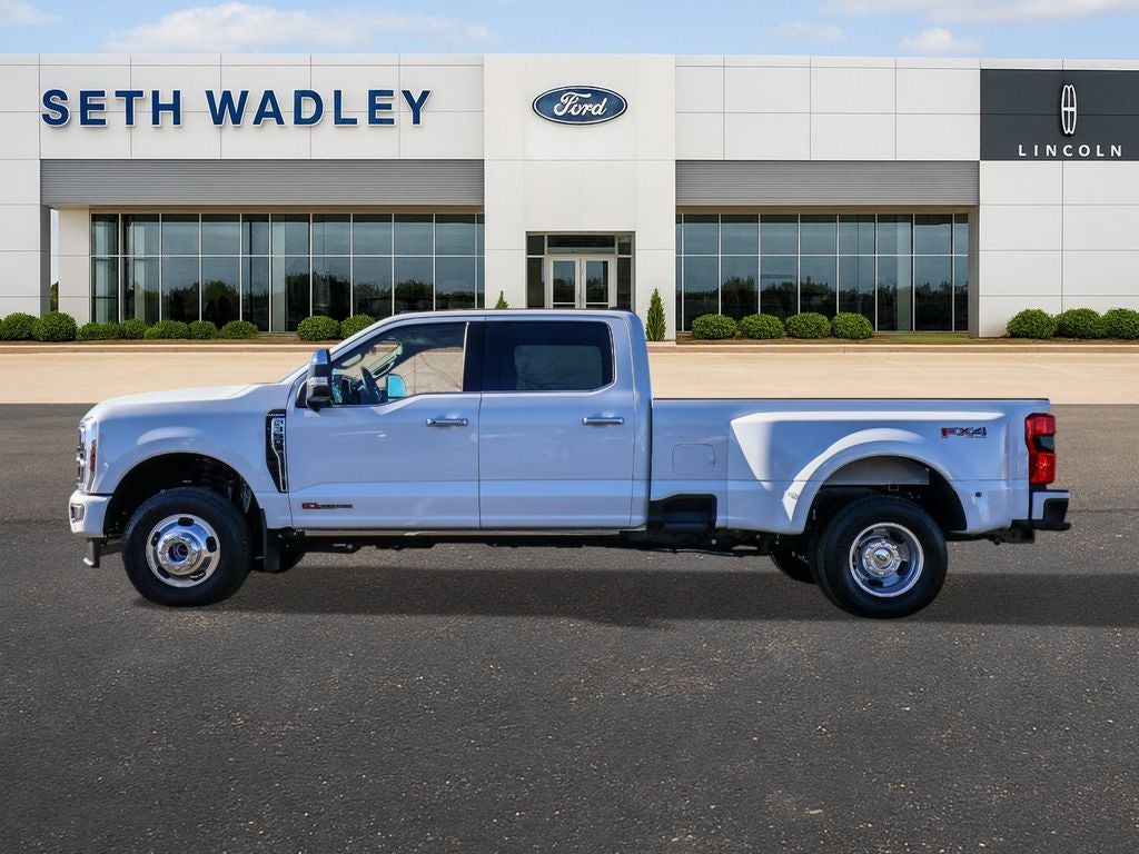 2025 Ford F-350SD Platinum FX4 DRW