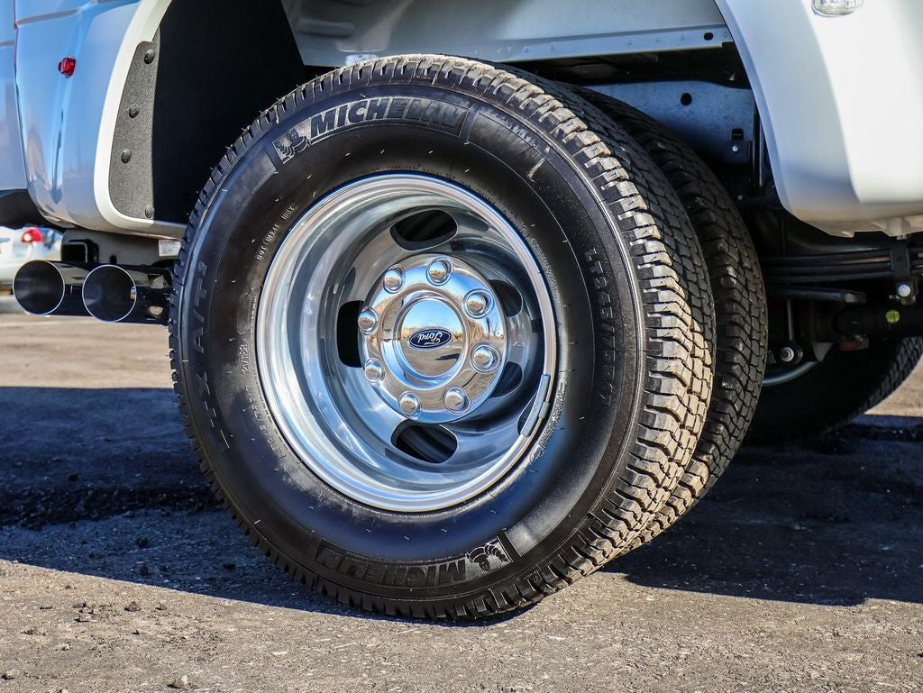 2025 Ford F-350SD Platinum FX4 DRW