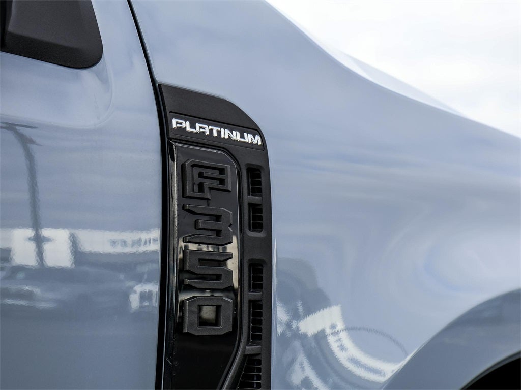2026 Ford F-350SD Platinum DRW