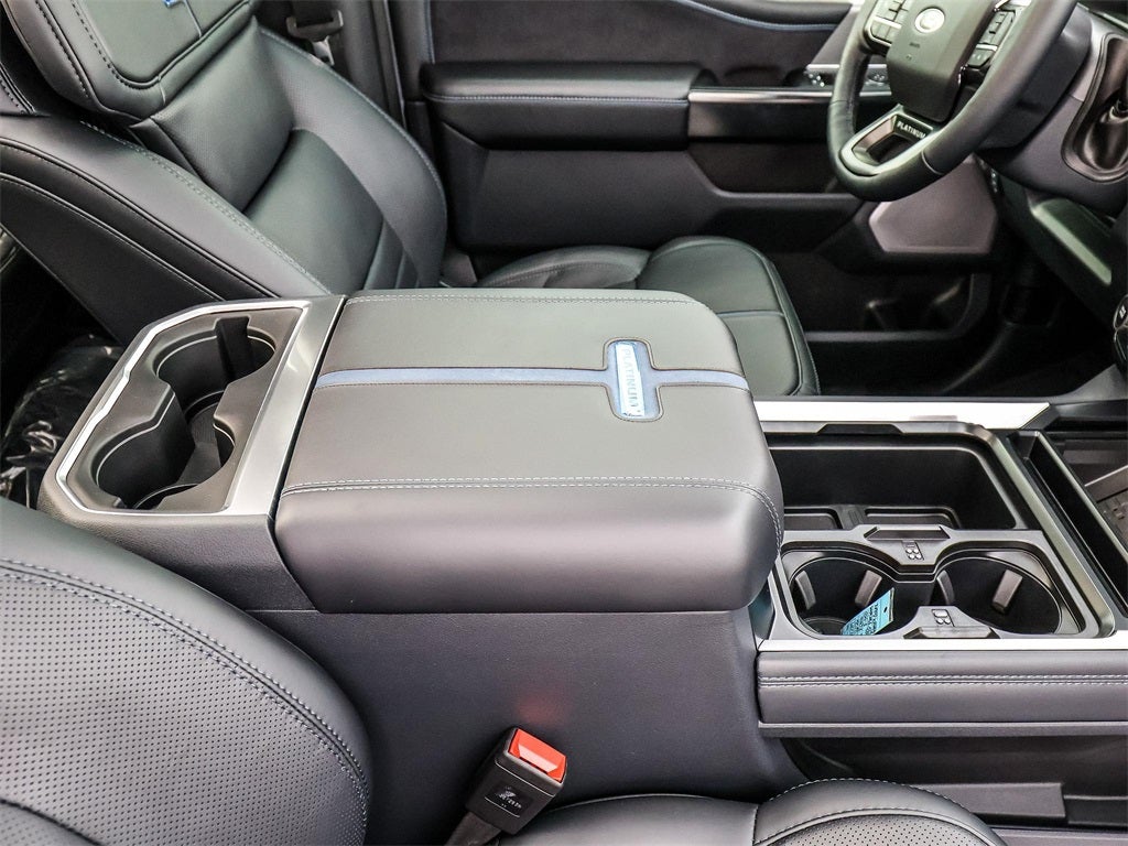 2026 Ford F-350SD Platinum DRW