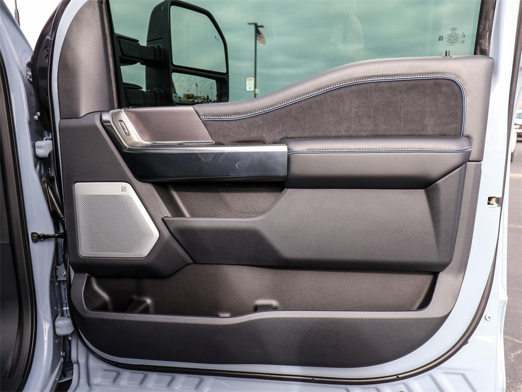 2026 Ford F-350SD Platinum DRW