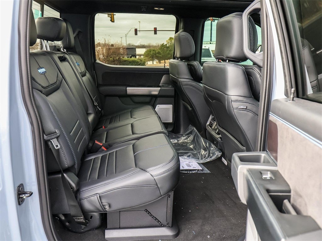 2026 Ford F-350SD Platinum DRW