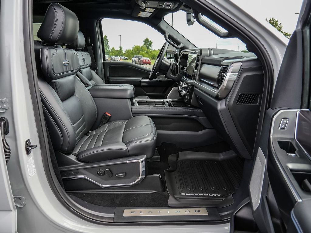 2026 Ford F-450SD Platinum FX4 DRW