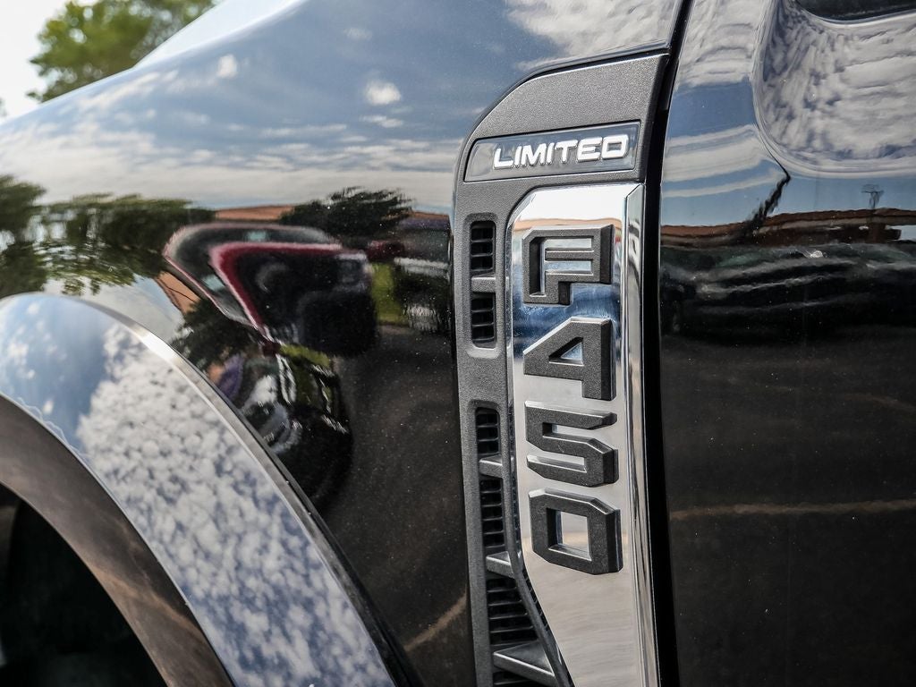 2024 Ford F-450SD Limited FX4 DRW