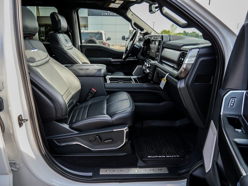 2026 Ford F-450SD Platinum FX4 DRW