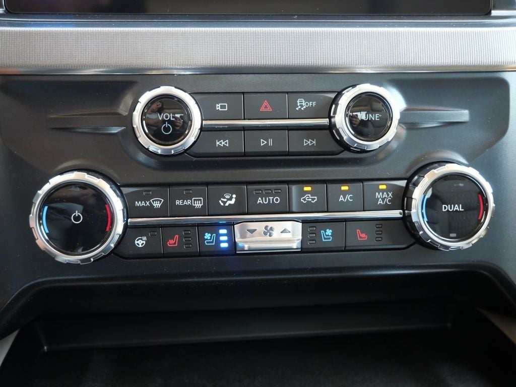 2026 Ford F-450SD Platinum DRW