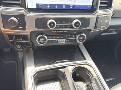 2022 Ford F-450SD Platinum DRW