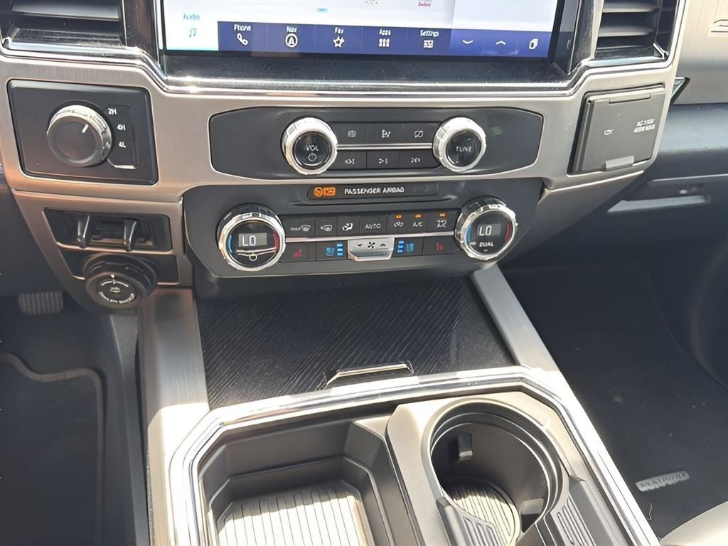 2022 Ford F-450SD Platinum DRW