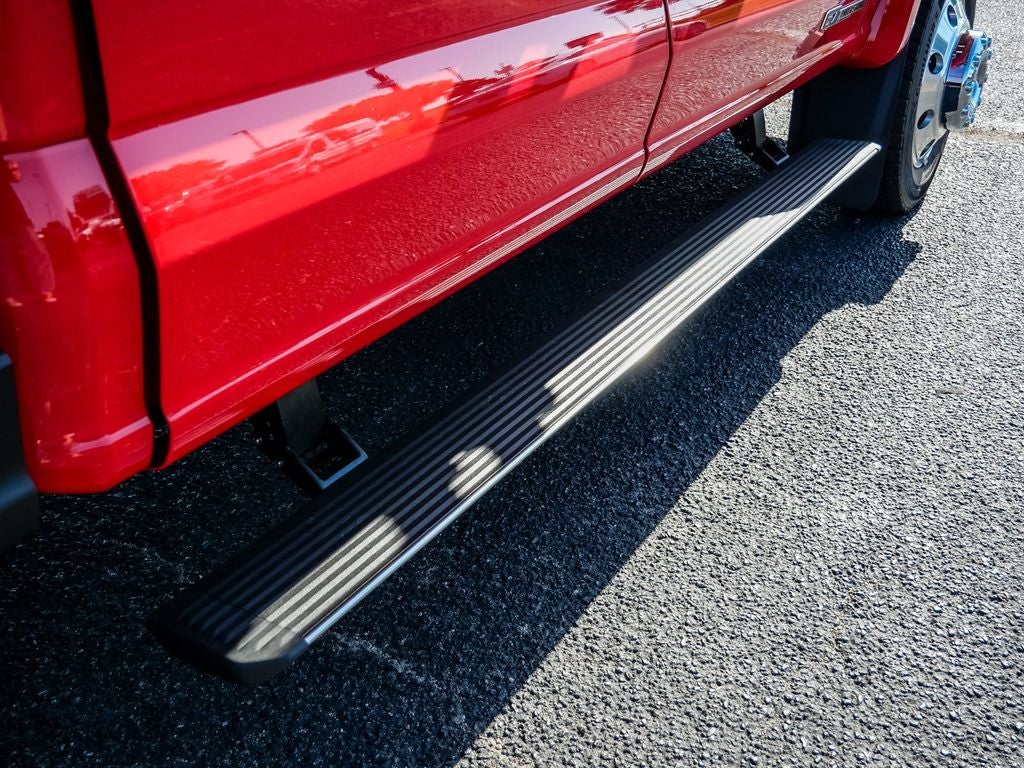 2026 Ford F-450SD Lariat DRW