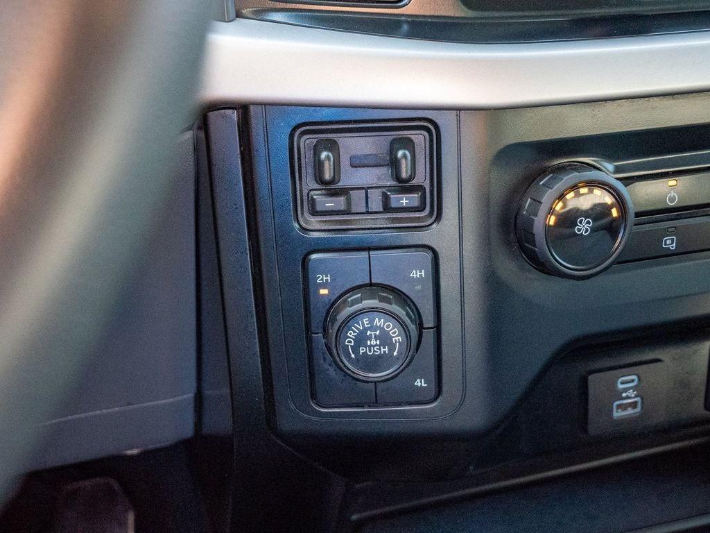 2023 Ford F-150 XL FX4