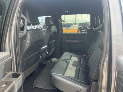 2022 Ford F-150 XLT 5.0 L V8