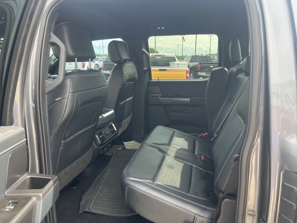 2022 Ford F-150 XLT 5.0 L V8