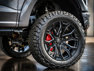 2026 Ford F-150 Lariat Black Widow