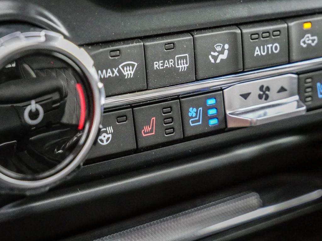 2026 Ford F-150 Lariat Black Widow