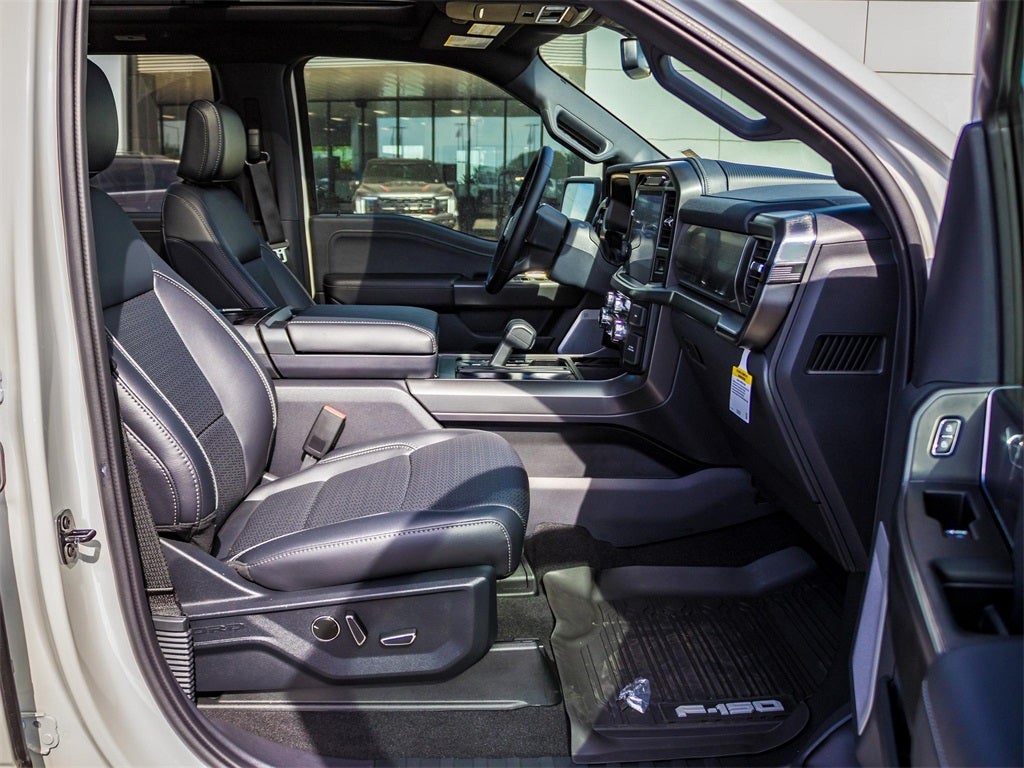 2025 Ford F-150 Lariat Custom