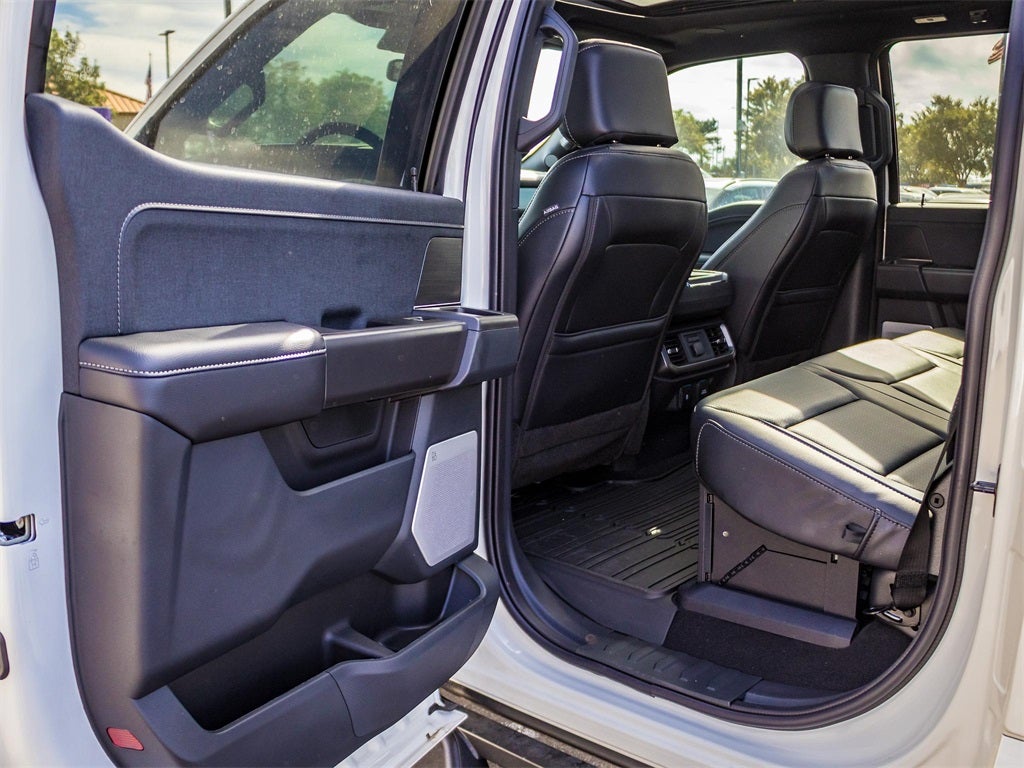 2025 Ford F-150 Lariat Custom