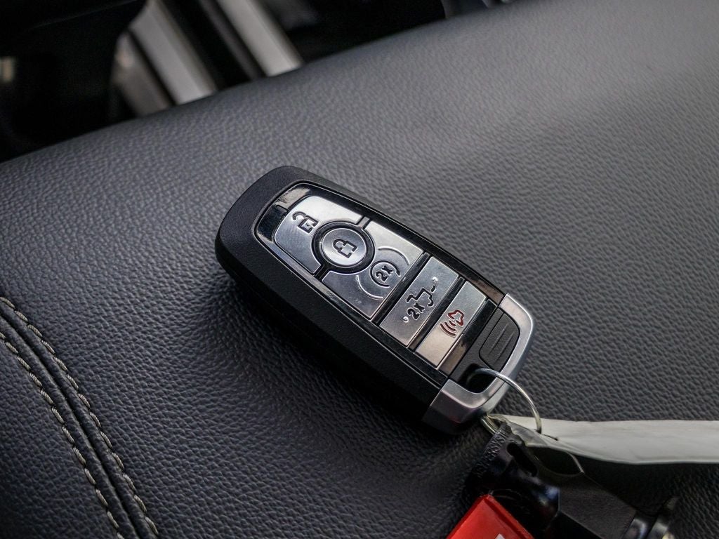 2025 Ford F-150 Lariat Custom