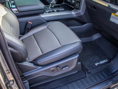 2025 Ford F-150 Lariat Custom