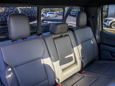 2025 Ford F-150 Lariat Custom