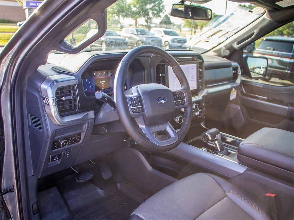 2025 Ford F-150 Lariat Custom