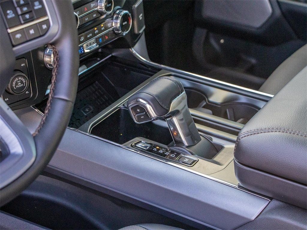 2025 Ford F-150 Lariat Custom