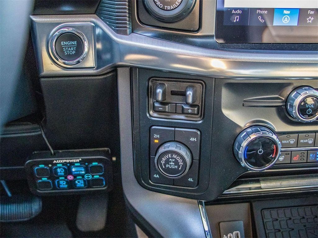 2025 Ford F-150 Lariat Custom