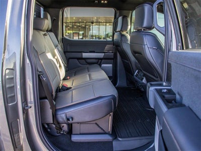 2025 Ford F-150 Lariat Custom