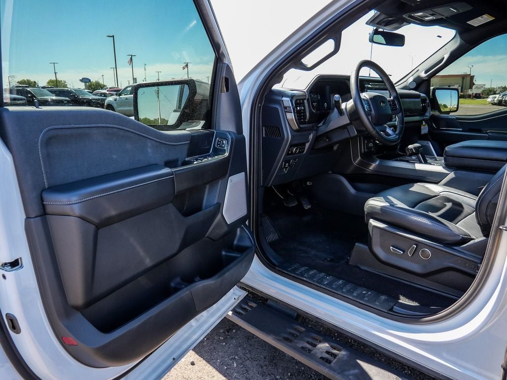2025 Ford F-150 Lariat FX4