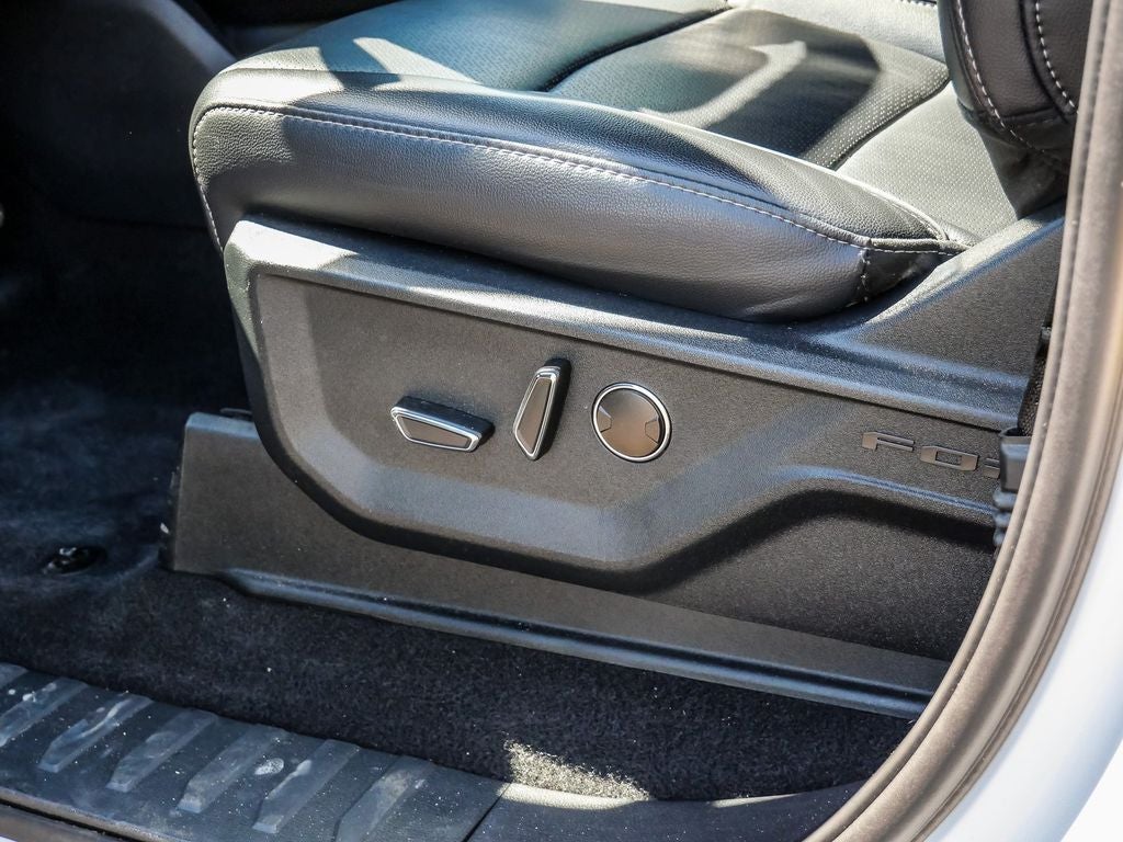2025 Ford F-150 Lariat FX4