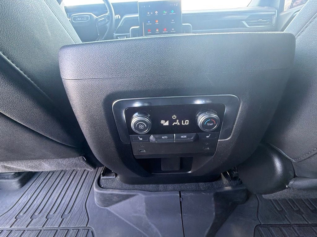 2025 GMC Yukon AT4