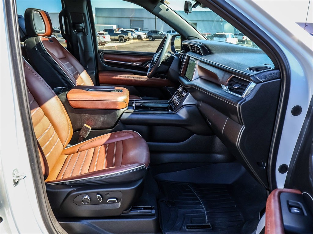 2023 GMC Yukon Denali Ultimate