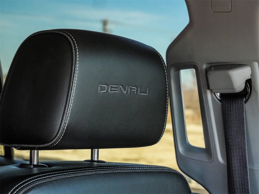 2017 GMC Yukon XL Denali