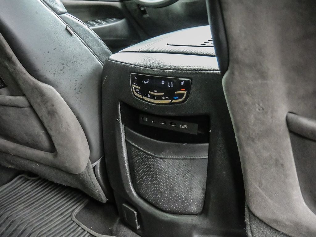 2017 Cadillac Escalade Platinum Edition