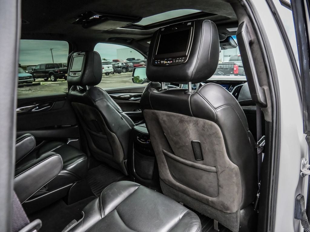 2017 Cadillac Escalade Platinum Edition